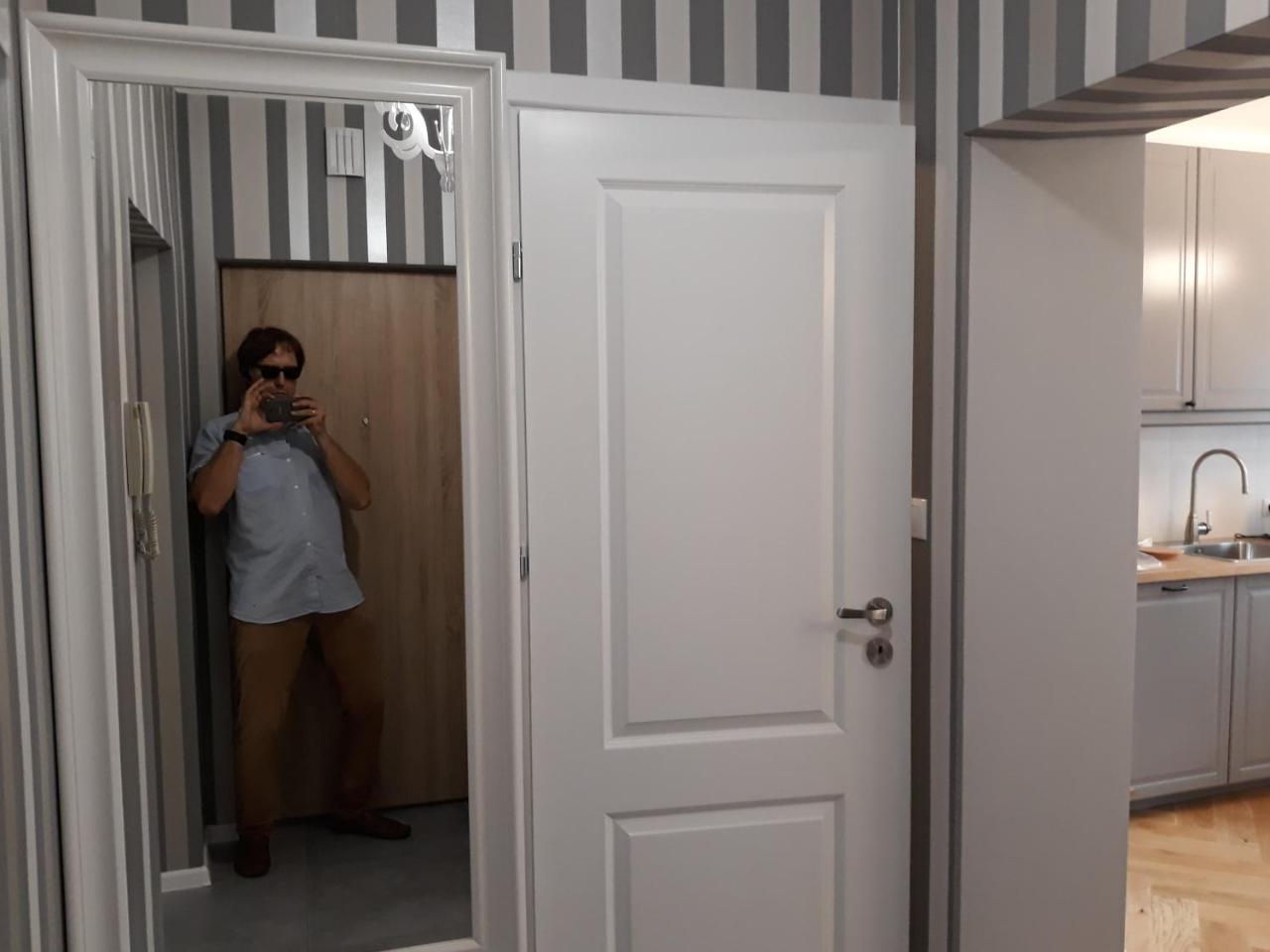 2 Bedroom City Center Apartment カトヴィツェ エクステリア 写真